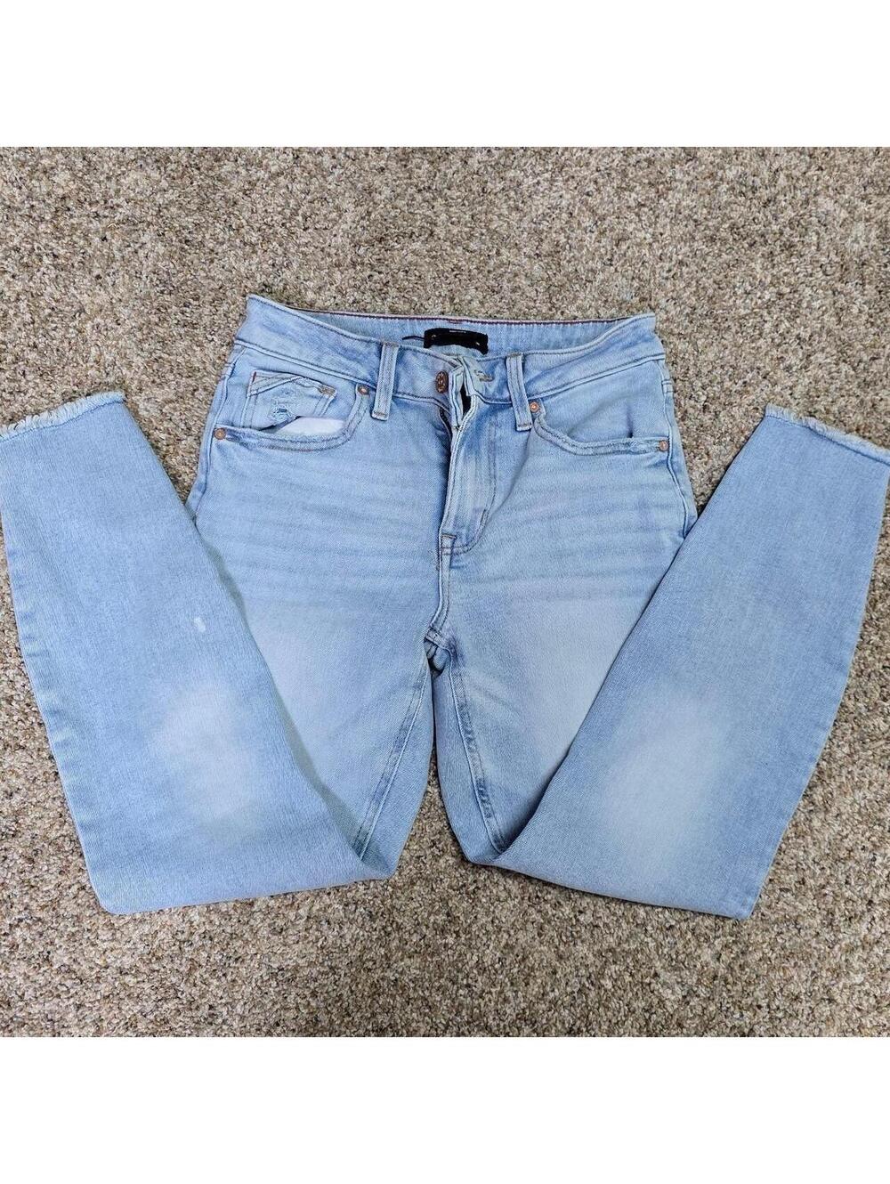 Women's Blue Jeans